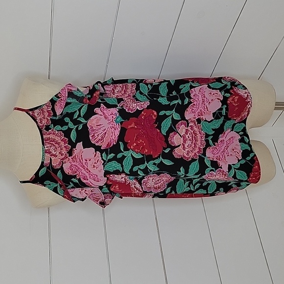 ELLE medium black with red & pink floral sleeveless blouse - Picture 1 of 6